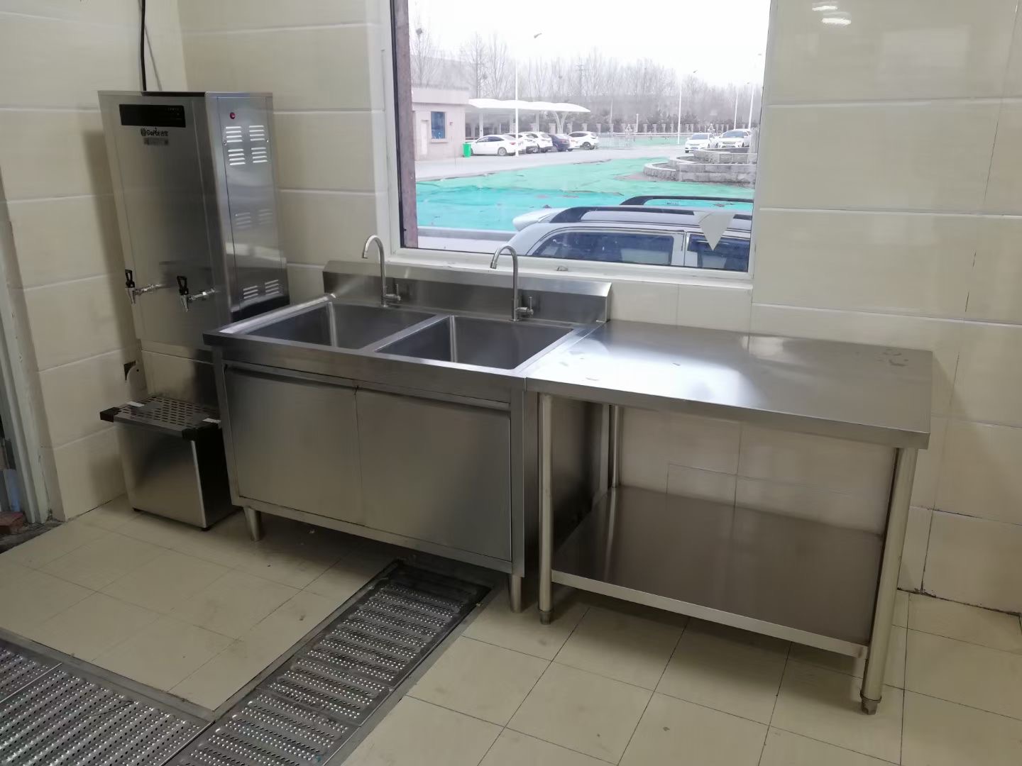 玉溪市学校食堂厨房设备商用厨具 - 价格